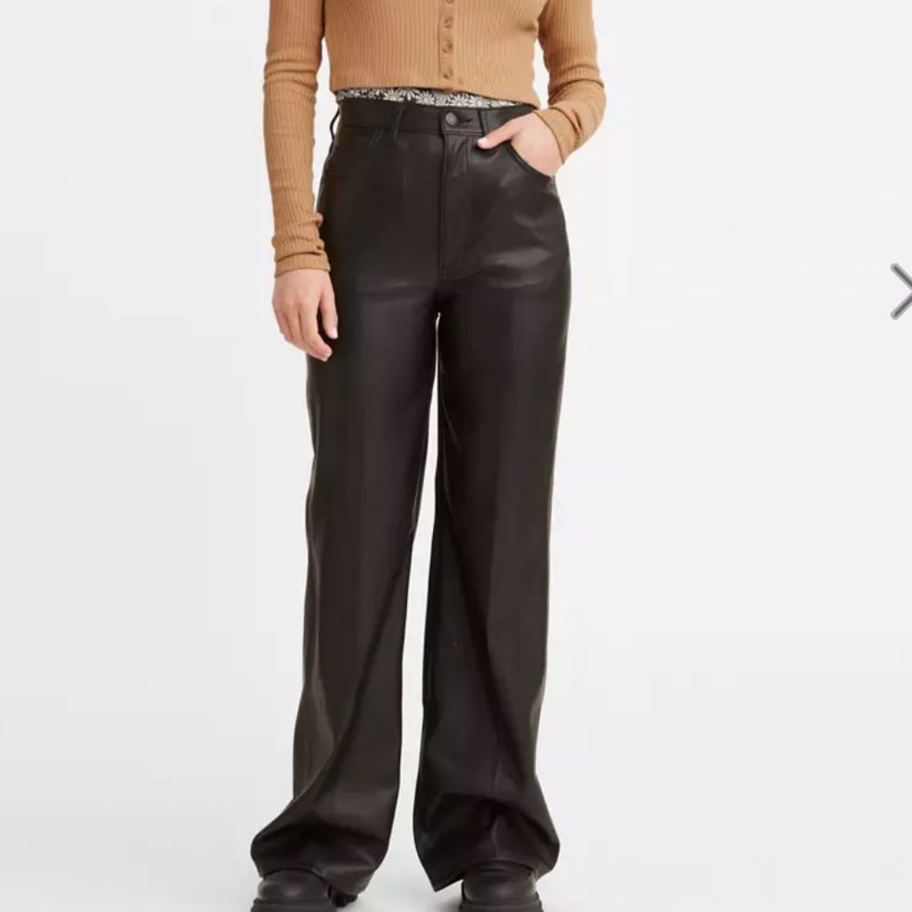 Levi’s Women's Black Wide-Leg faux leather Pants